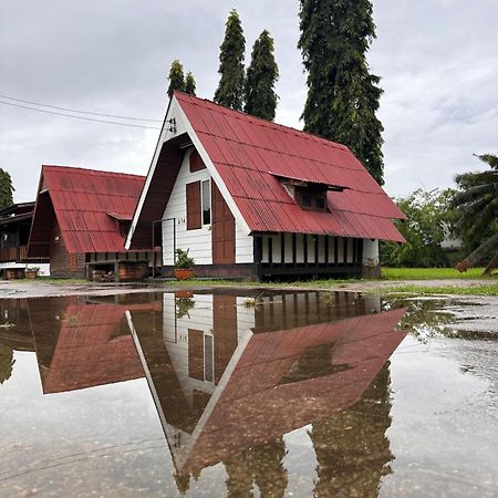 Mae Chaem Hotel And Resort Экстерьер фото