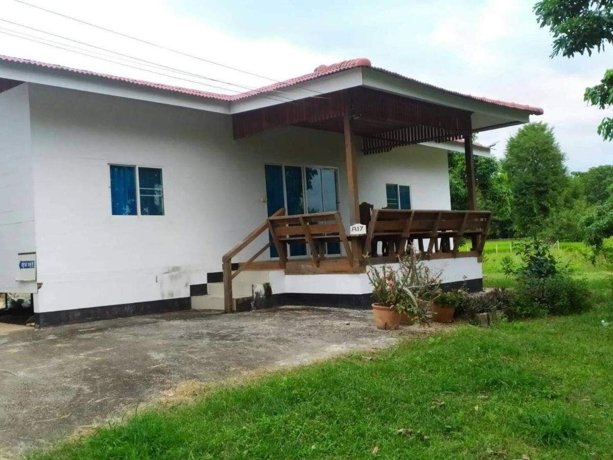 Mae Chaem Hotel And Resort Экстерьер фото